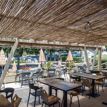 Parc Du Charouzech Salles-Curan