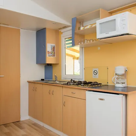 Parc Du Charouzech 4* Salles-Curan