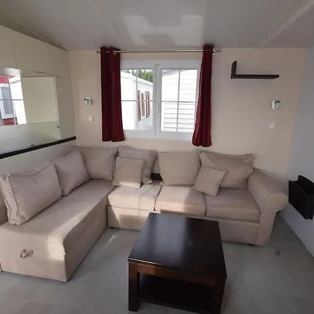 Kemp Parc Du Charouzech